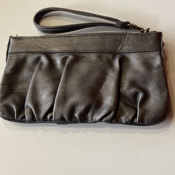 Express wristlet - Picture 2 of 4